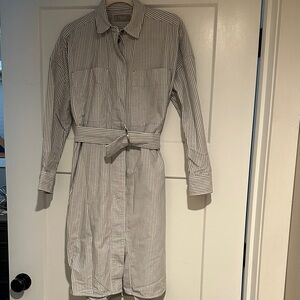 EVERLANE The Oxford Shirtdress small